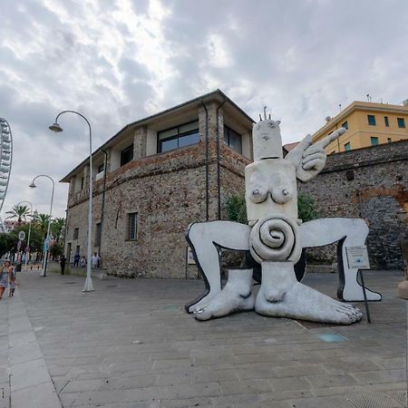 Joivy Warm Family Apt Near Porto Antico Apartment Genoa Luaran gambar