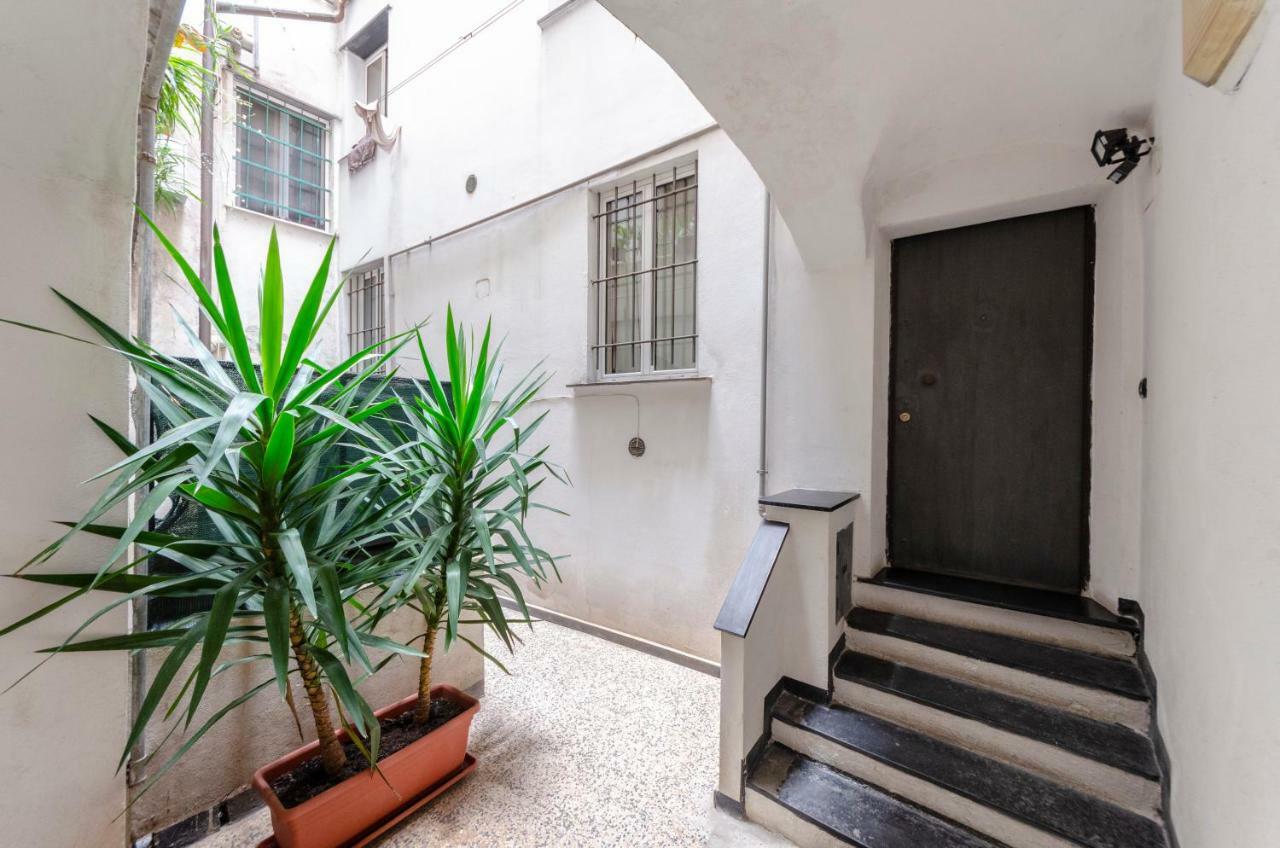 Joivy Warm Family Apt Near Porto Antico Apartment Genoa Luaran gambar