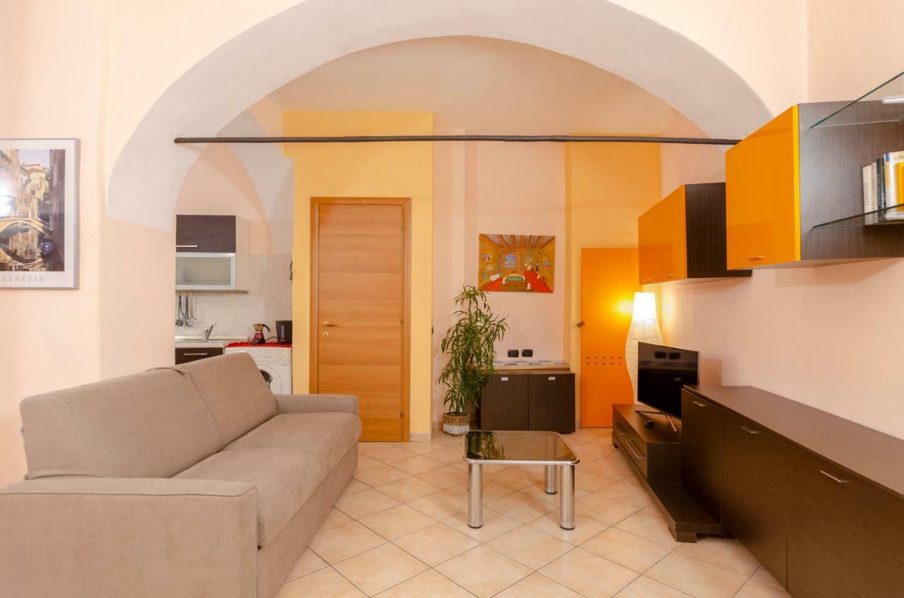 Joivy Warm Family Apt Near Porto Antico Apartment Genoa Luaran gambar